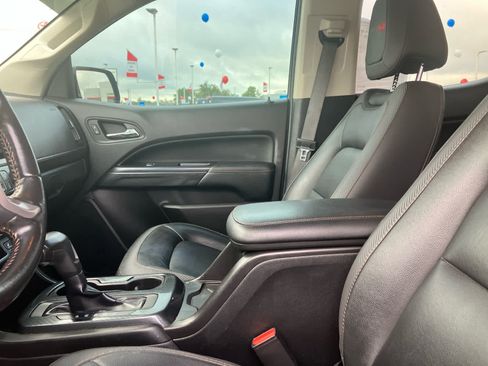 Used 2021 GMC Canyon AT4 w/ Trailering Package AWD/4WD image 10