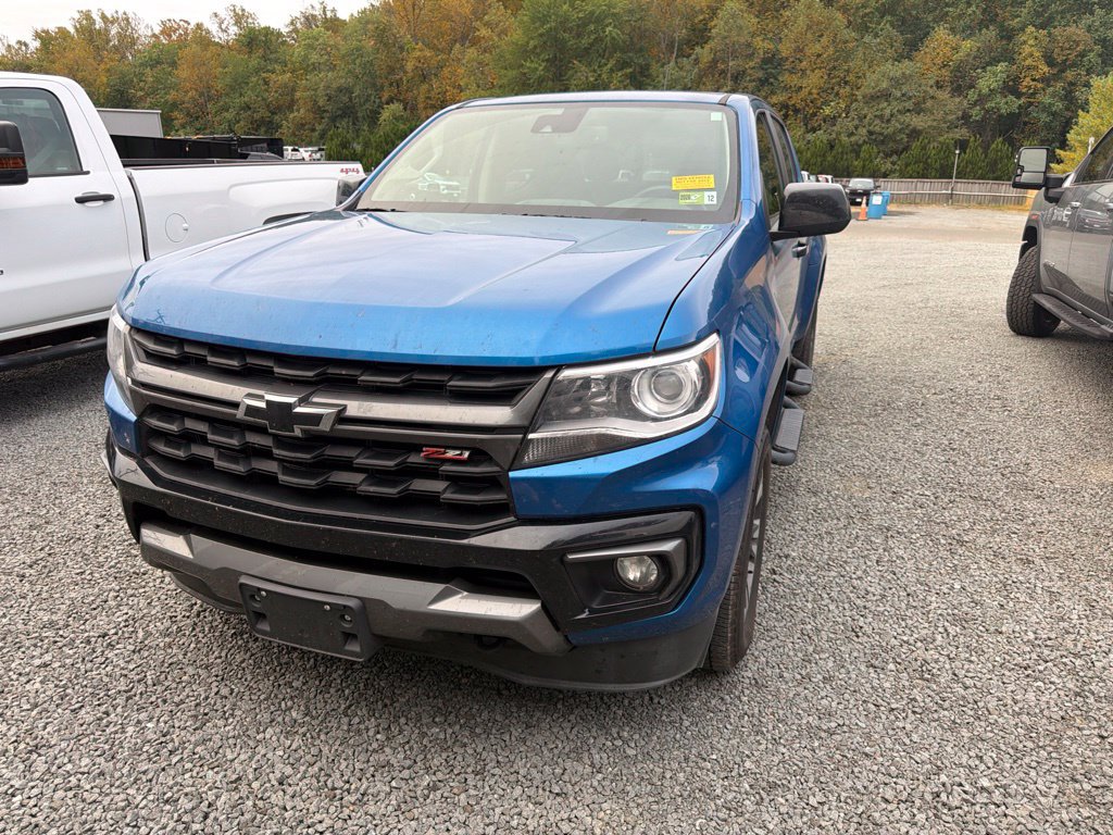 Used 2022 Chevrolet Colorado Z71 w/ LPO, Tonneau and Step Package AWD/4WD image 3