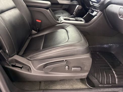 Used 2016 Chevrolet Colorado LT w/ Midnight Edition image 17