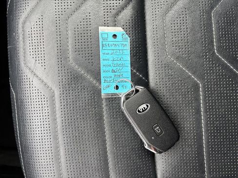 Certified 2021 Kia Telluride SX w/ SX Prestige Package image 44