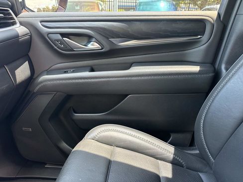 Used 2022 GMC Yukon Denali AWD/4WD image 25