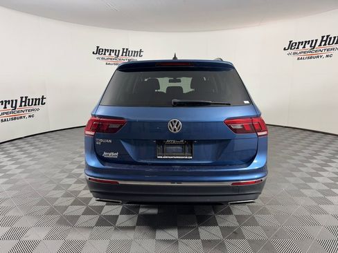 Used 2020 Volkswagen Tiguan SE image 10