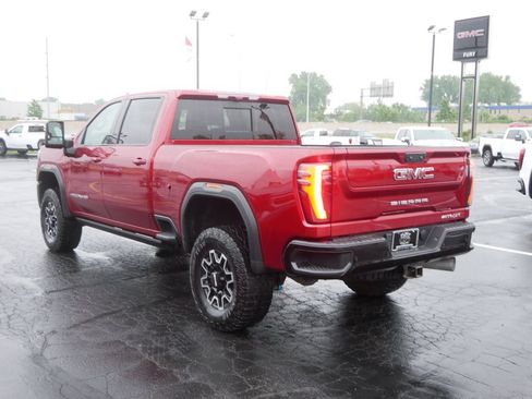 Used 2024 GMC Sierra 2500 AT4X AWD/4WD image 9