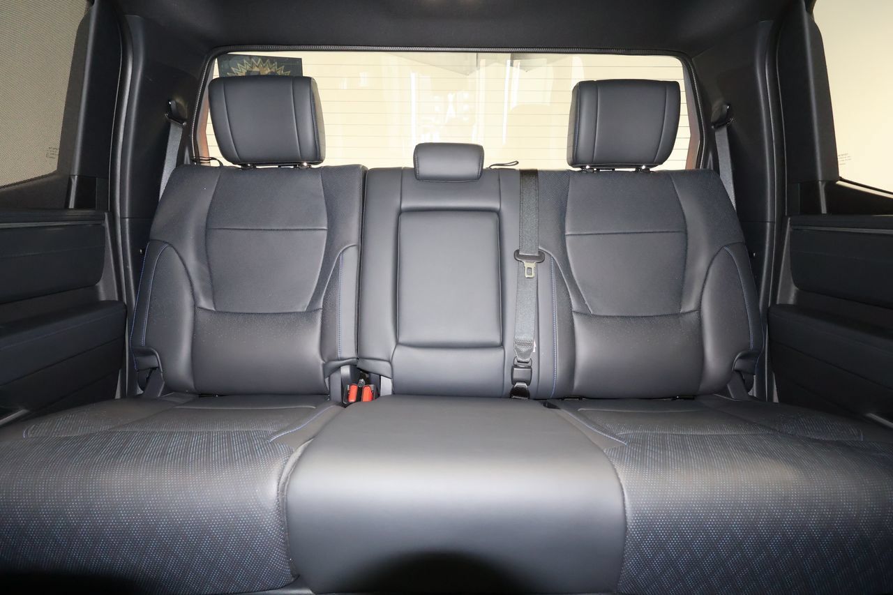 Used 2025 Toyota Tundra Platinum w/ TRD Off-Road Package AWD/4WD image 30