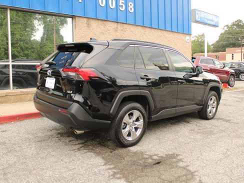 Used 2023 Toyota RAV4 XLE FWD image 4