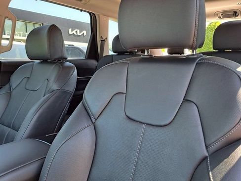Used 2024 Kia Telluride SX FWD image 23