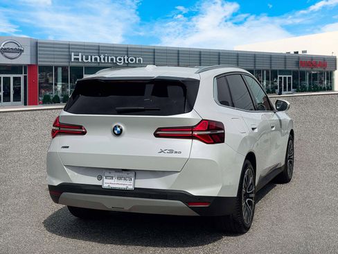 Used 2025 BMW X3 xDrive30i w/ Convenience Package AWD/4WD image 3