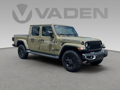 New 2025 Jeep Gladiator Sport