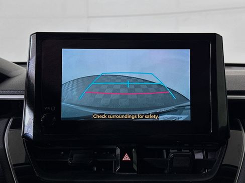 Used 2024 Toyota Corolla Cross LE w/ Moonroof Package image 25