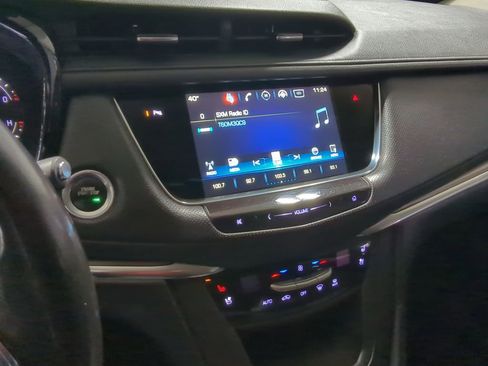 Used 2019 Cadillac XT5 Premium Luxury image 34