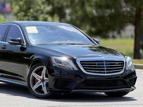 Used 2015 Mercedes-Benz S 63 AMG 4MATIC Sedan image 48