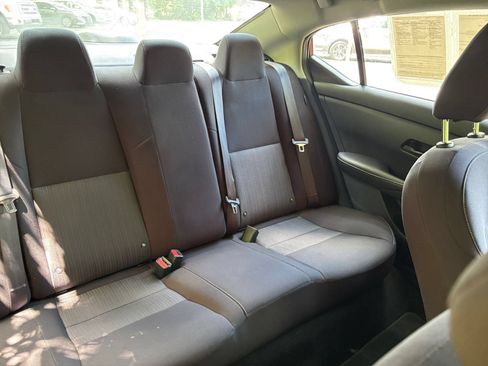 Used 2025 Nissan Sentra SV FWD image 36