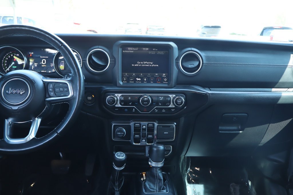 Used 2022 Jeep Wrangler Unlimited Sahara w/ Cold Weather Group AWD/4WD image 30