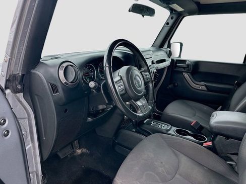 Used 2018 Jeep Wrangler Unlimited Sport w/ Connectivity Group AWD/4WD image 12