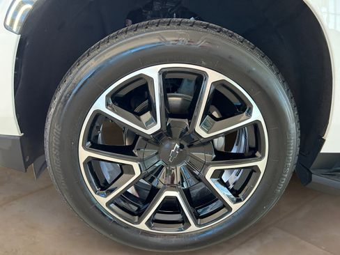 Used 2023 Chevrolet Tahoe RST w/ Luxury Package RWD image 27