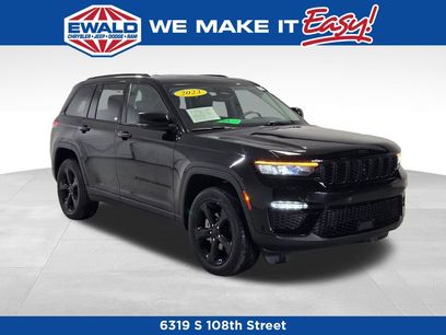 Used 2023 Jeep Grand Cherokee Limited w/ Black Appearance Package