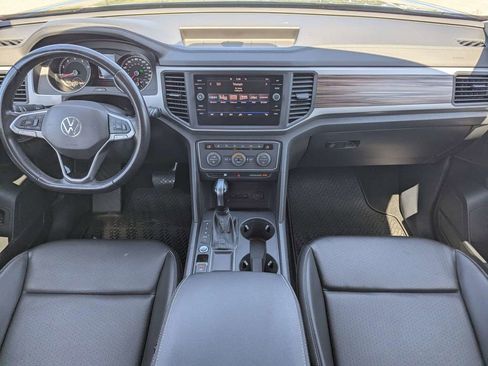 Used 2021 Volkswagen Atlas SE FWD image 16