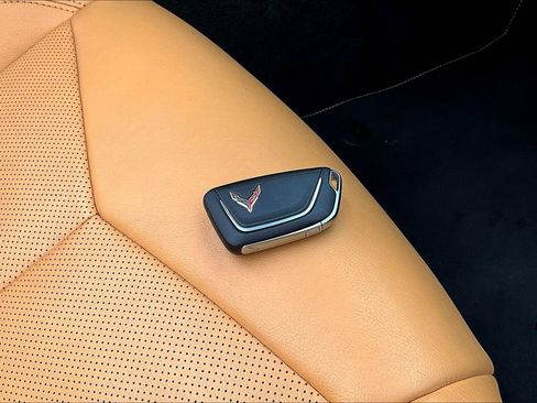 Used 2023 Chevrolet Corvette Stingray Preferred Conv w/ 2LT RWD image 35