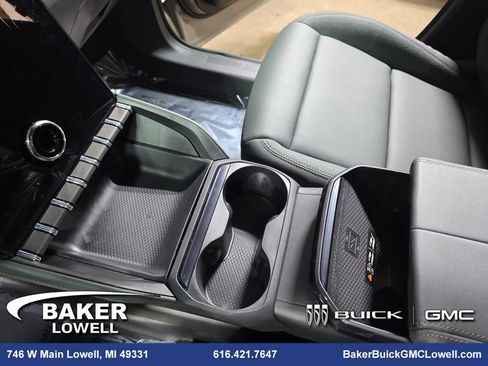 New 2026 GMC Terrain AT4 w/ Convenience Package III image 23