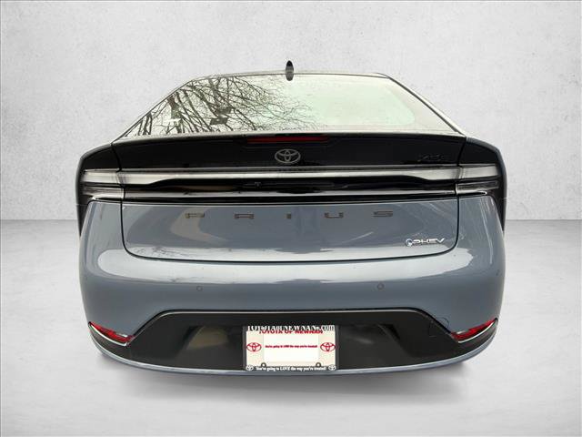 New 2026 Toyota Prius Plug-In Hybrid FWD image 4