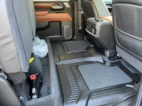 Used 2025 GMC Sierra 3500 Denali Ultimate image 23