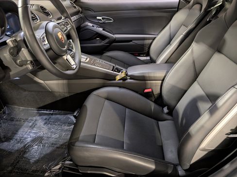 Certified 2025 Porsche 718 Cayman S image 5