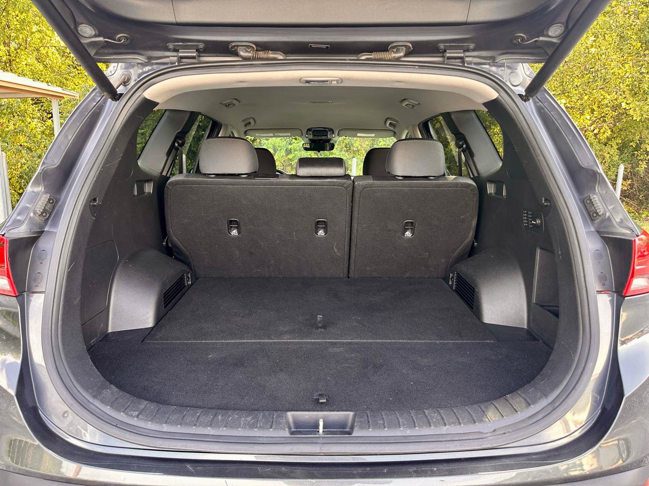 Used 2023 Hyundai Santa Fe SEL FWD image 12