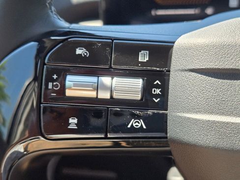 New 2026 Kia Sorento LX FWD image 24
