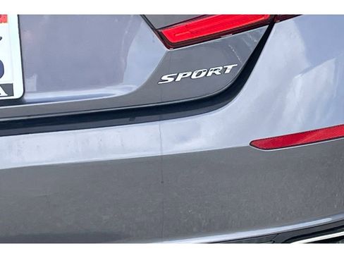 Used 2018 Honda Accord Sport image 40