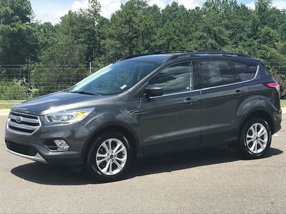 Used 2017 Ford Escape SE w/ SE Leather Comfort Package