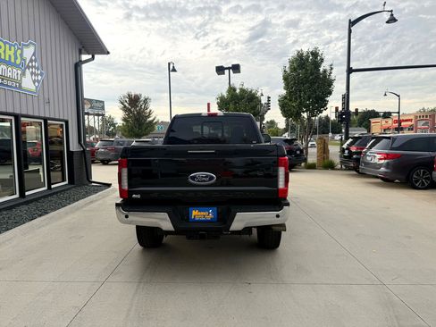 Used 2019 Ford F250 Lariat w/ Lariat Ultimate Package image 4