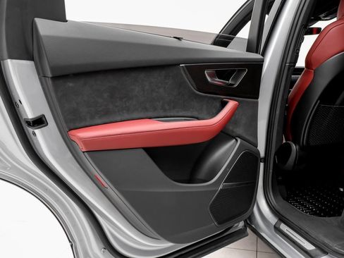 Used 2024 Audi SQ7 Prestige image 42