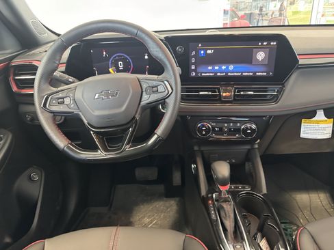 Used 2026 Chevrolet TrailBlazer RS w/ Convenience Package AWD/4WD image 10