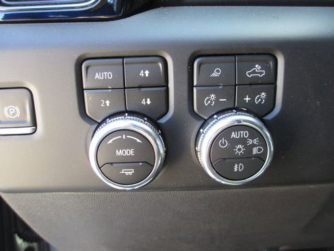 New 2026 GMC Sierra 1500 AT4 w/ AT4 Premium Package AWD/4WD image 19