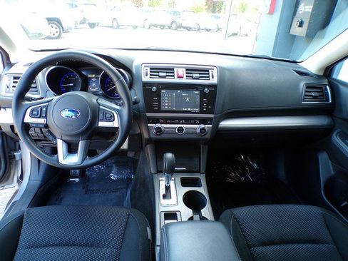 Used 2015 Subaru Outback 2.5i Premium AWD/4WD image 11