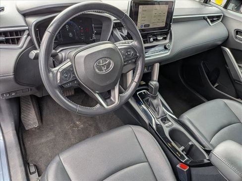 Used 2023 Toyota Corolla Cross XLE image 10