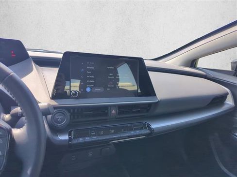 Used 2024 Toyota Prius LE FWD image 12