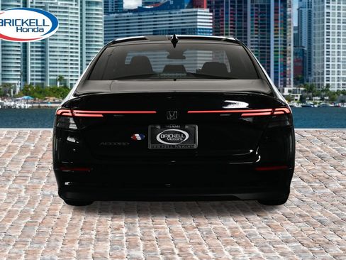 Certified 2023 Honda Accord LX image 3