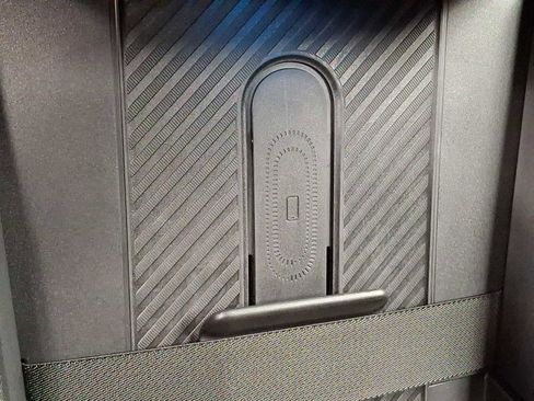 Certified 2025 MINI Cooper S image 23