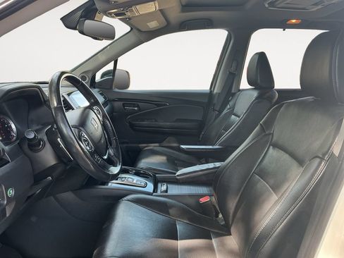 Used 2017 Honda Pilot Elite image 16