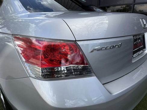 Used 2010 Honda Accord EX image 11