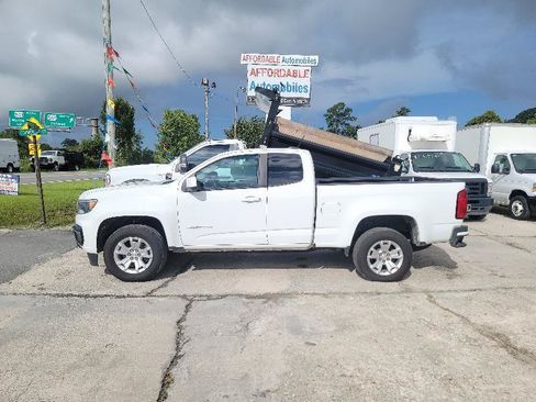 Used 2022 Chevrolet Colorado LT w/ Fleet Safety Package RWD image 5