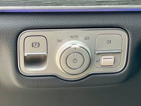 Certified 2026 Mercedes-Benz GLE 350 4MATIC image 32