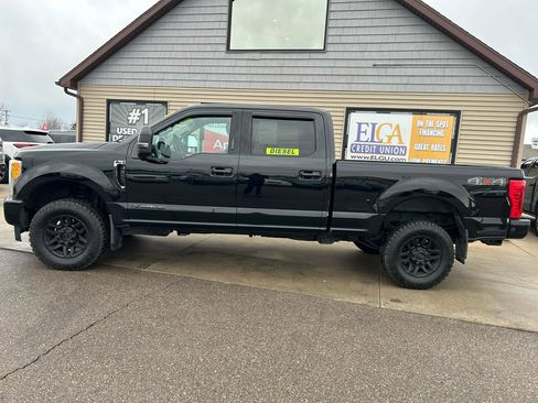 Used 2017 Ford F250 Lariat w/ Lariat Ultimate Package image 8