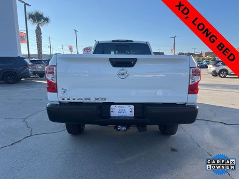 Used 2019 Nissan Titan S image 6