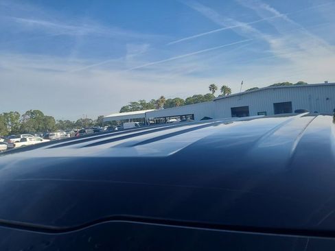 Used 2022 Ford F250 XLT w/ Black Appearance Package image 7