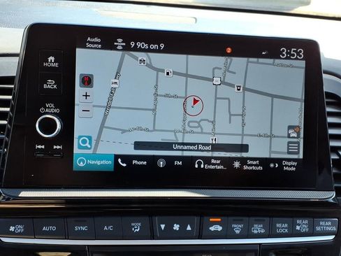Used 2025 Honda Odyssey Touring image 23