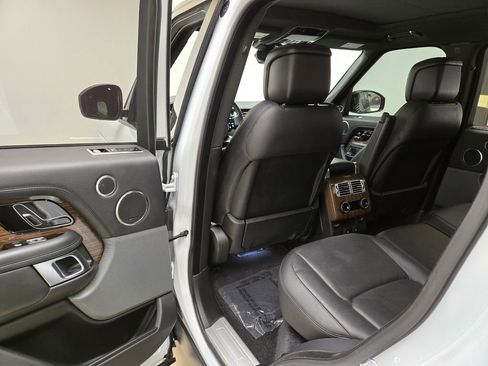 Used 2018 Land Rover Range Rover HSE AWD/4WD image 19
