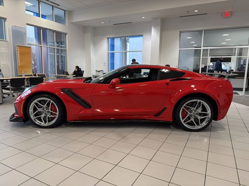 Used 2019 Chevrolet Corvette ZR1 w/ Battery Protection Package image 7