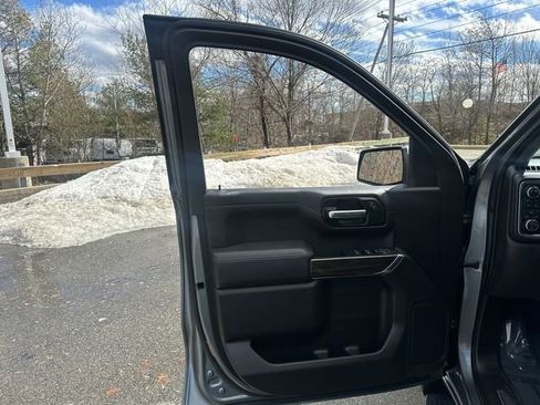 Used 2021 Chevrolet Silverado 1500 LT image 25